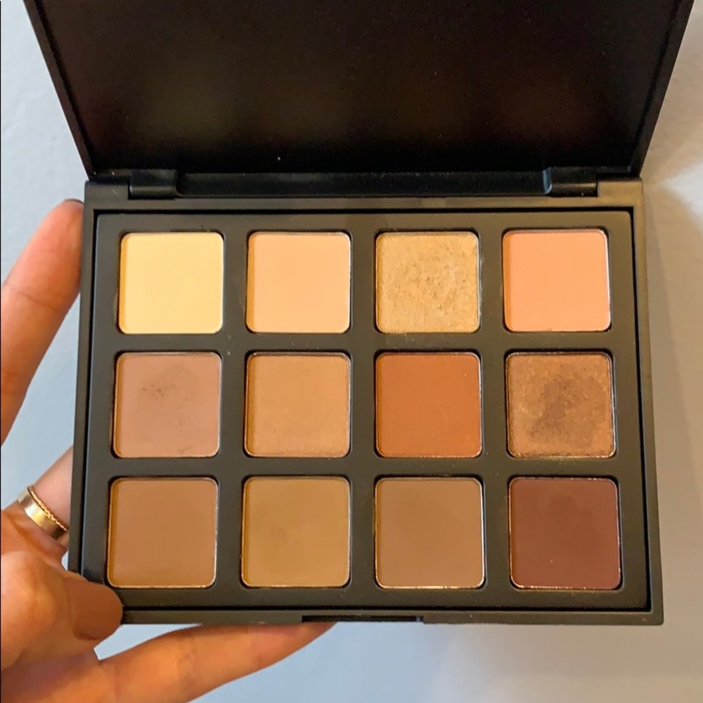 Morphe 12nb eyeshadow palette (warm neutrals)